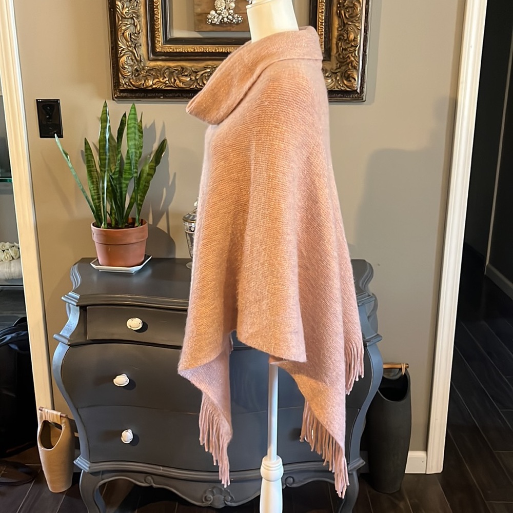 NWT  Chico's Cozy Cowlneck Poncho Mellow Rose with metallic Shimmer and … - Picture 5 of 9